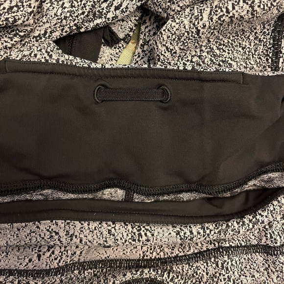 Lululemon Speed Tight V - Size 10 - Picture 5 of 16